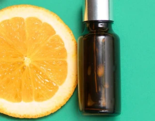 Hva betyr vitamin C -derivat?